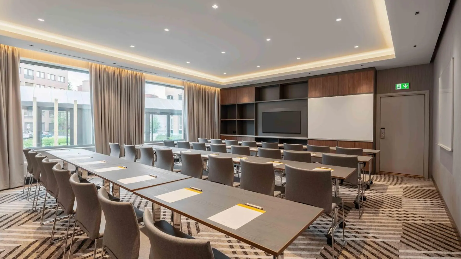 Voco Stockholm - Kista By Ihg Hotel