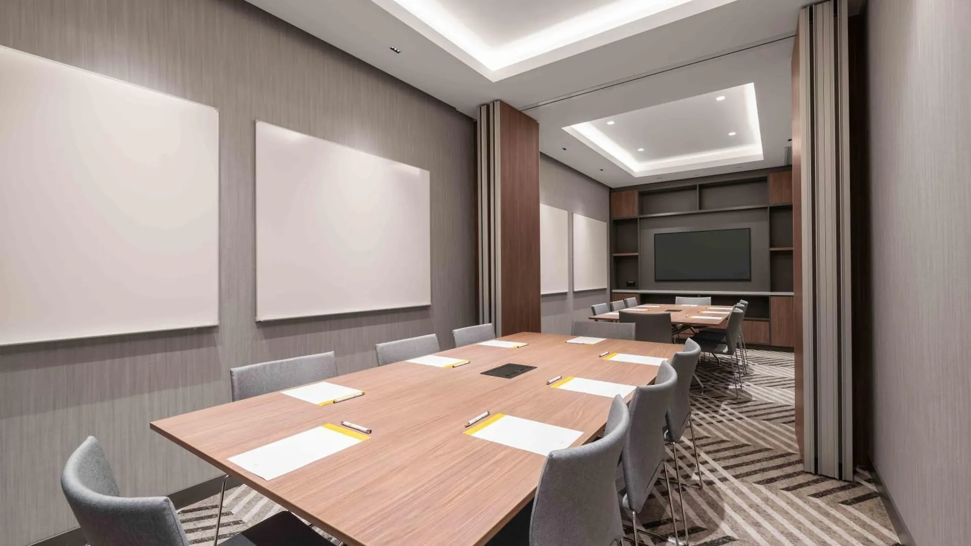 Voco Stockholm - Kista By Ihg Hotel